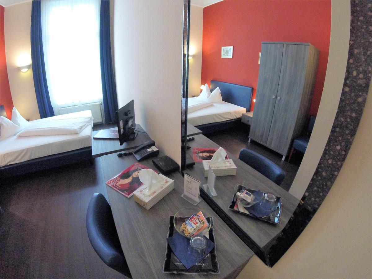 Hotel Pension Excellence Viena Exterior foto